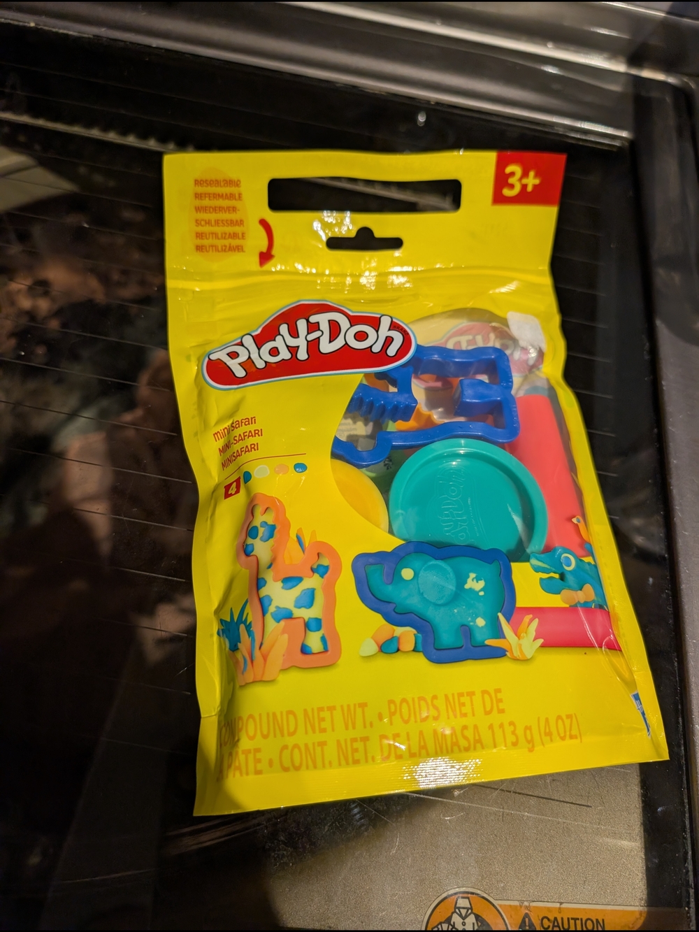 Play-Doh Safari Animal Molding Set — Multicolor